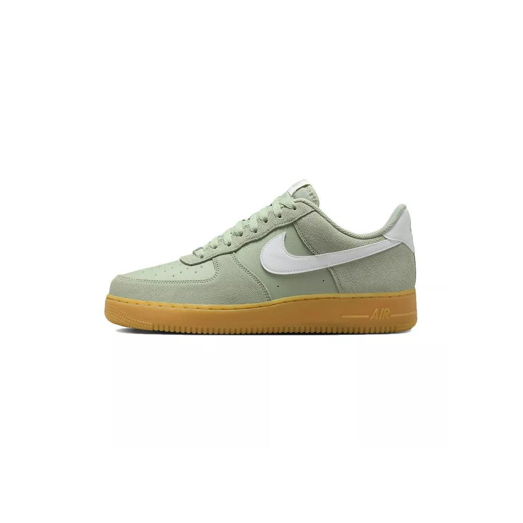 Baskets Nike Air Force 1 '07 Lv8 - Kaki/Blanc