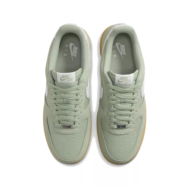 Baskets Nike Air Force 1 '07 Lv8 - Kaki/Blanc