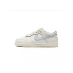 Nike Dunk Low Trainers - White, Silver