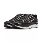 Zapatillas Nike P-6000 - Negro/Blanco/Plata