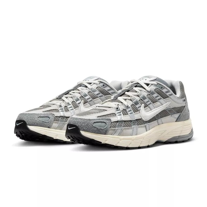 Baskets Nike P-6000 - Gris Et Blanc
