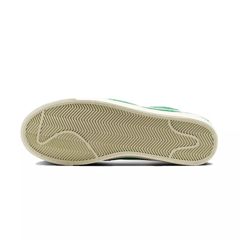Baskets Nike W Blazer Lo 77 - Vert/Ecru
