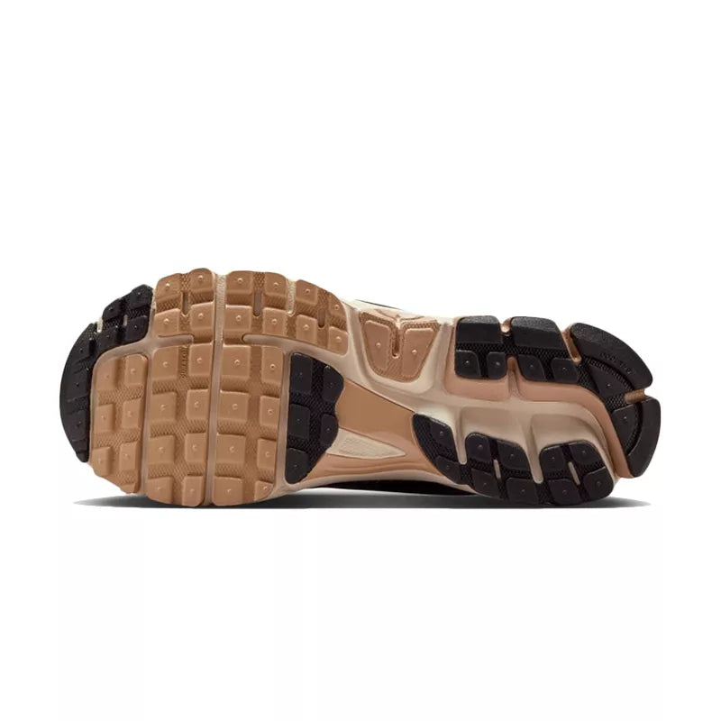 Baskets Nike W Vomero 5 - Beige/Marron
