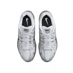 Baskets Nike Wms P-6000 - Gris Et Blanc