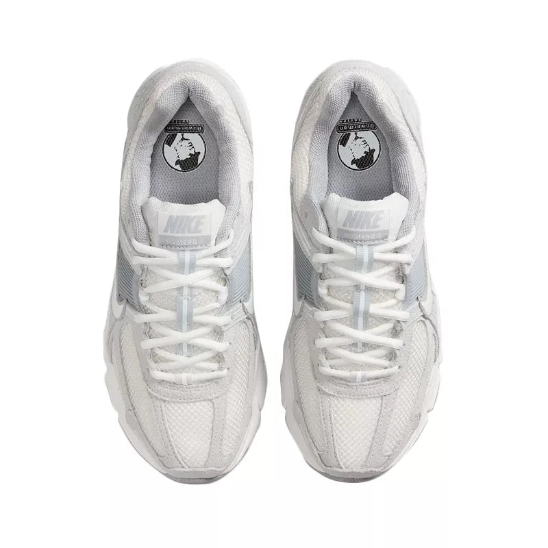 Nike Zoom Vomero 5 Sneakers - Gray And White