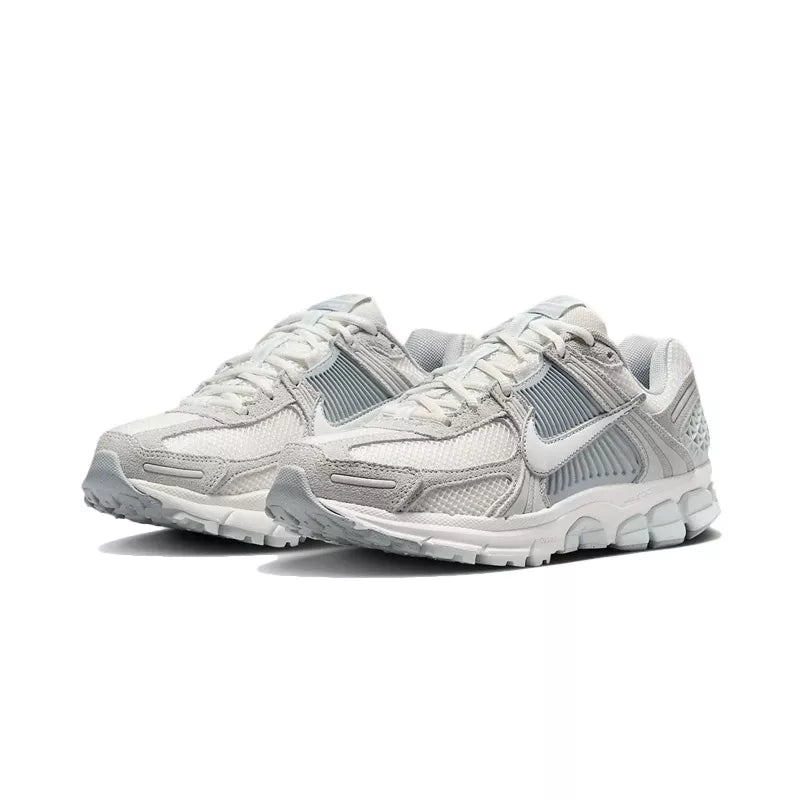 Nike Zoom Vomero 5 Sneakers - Gray And White