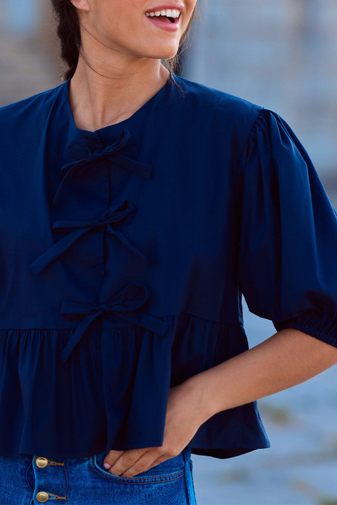 BLUSA ADALINE AZUL MARINO