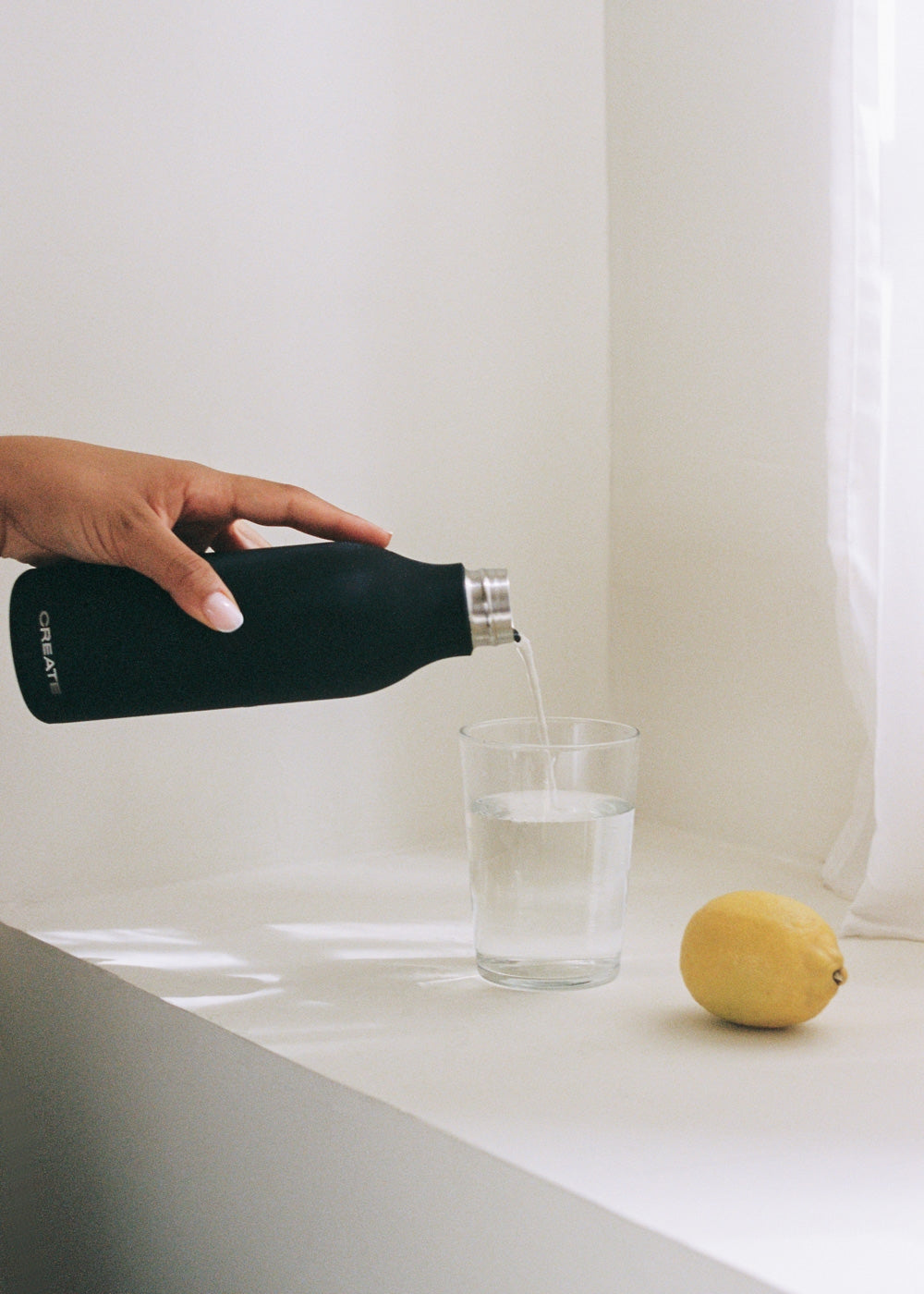 Bottle Studio - Bouteille Thermos En Acier Inoxydable 550ml - Noir