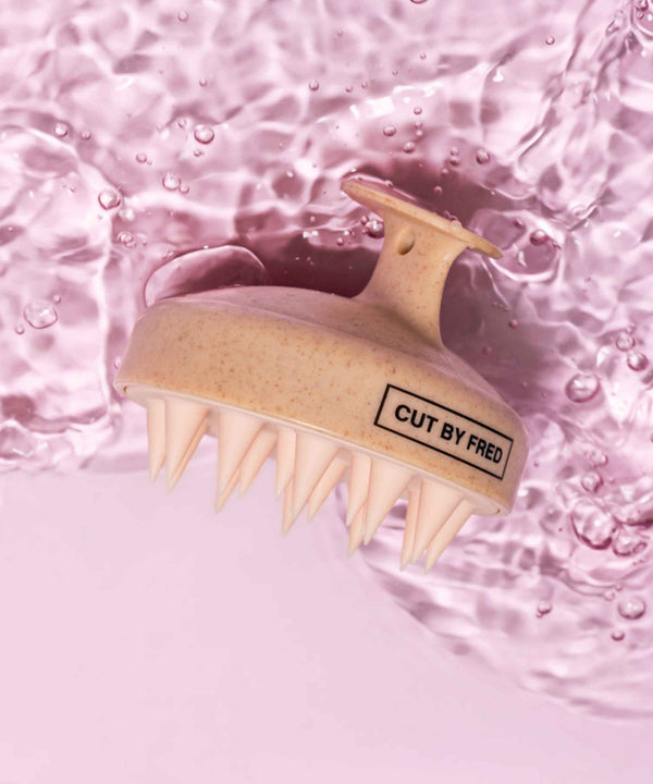 Stimulating Scalp Brush – Cepillo de Masaje para el Cuero Cabelludo
