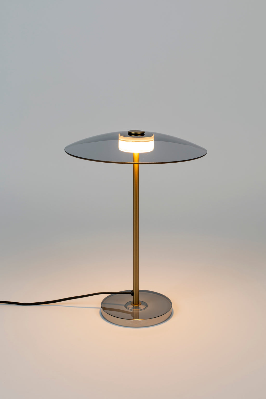 Float - Lámpara de Mesa - Vidrio - Dorado