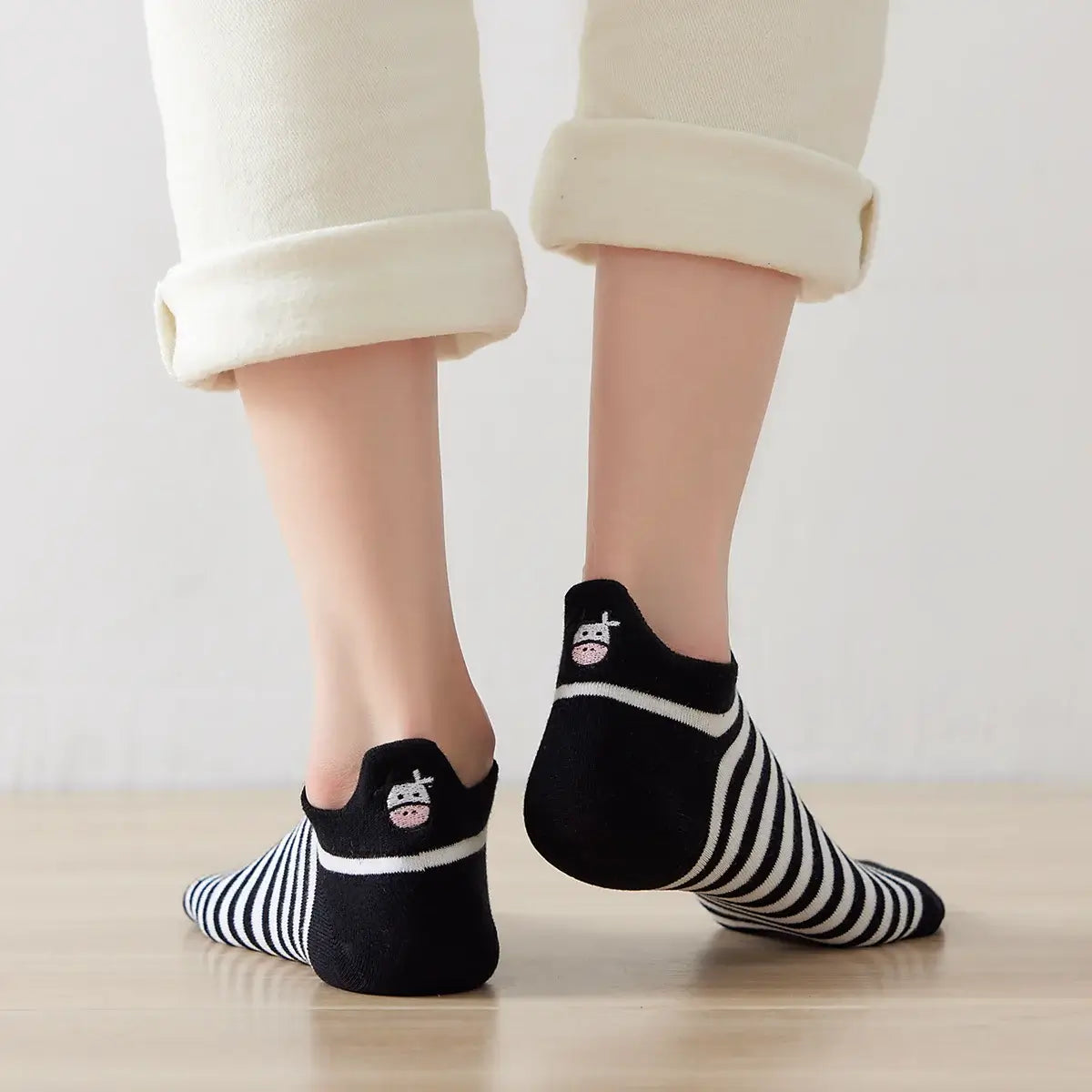 Cotton socks with cow pattern tongue for women | Stylish and comfortable socks | Available in several colors.