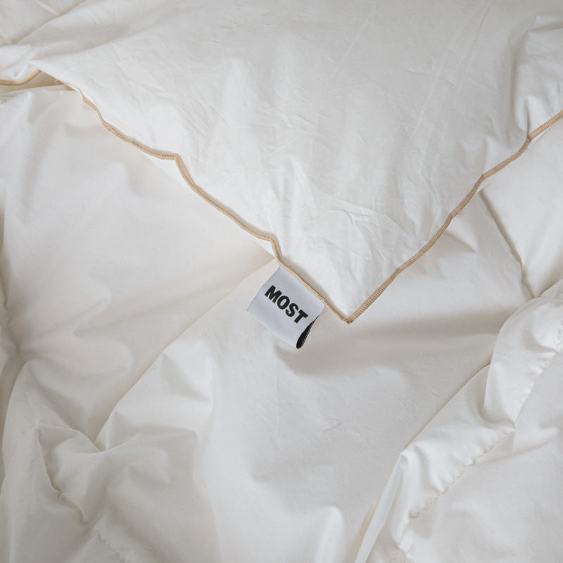 Lightweight 100% Natural Duvet - Feathers & Down