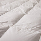 Lightweight 100% Natural Duvet - Feathers & Down