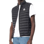 Jott – Doudoune Sans Manches Tom Noos - Noir - Homme, gilet matelassé noir porté par un homme, vue de face
