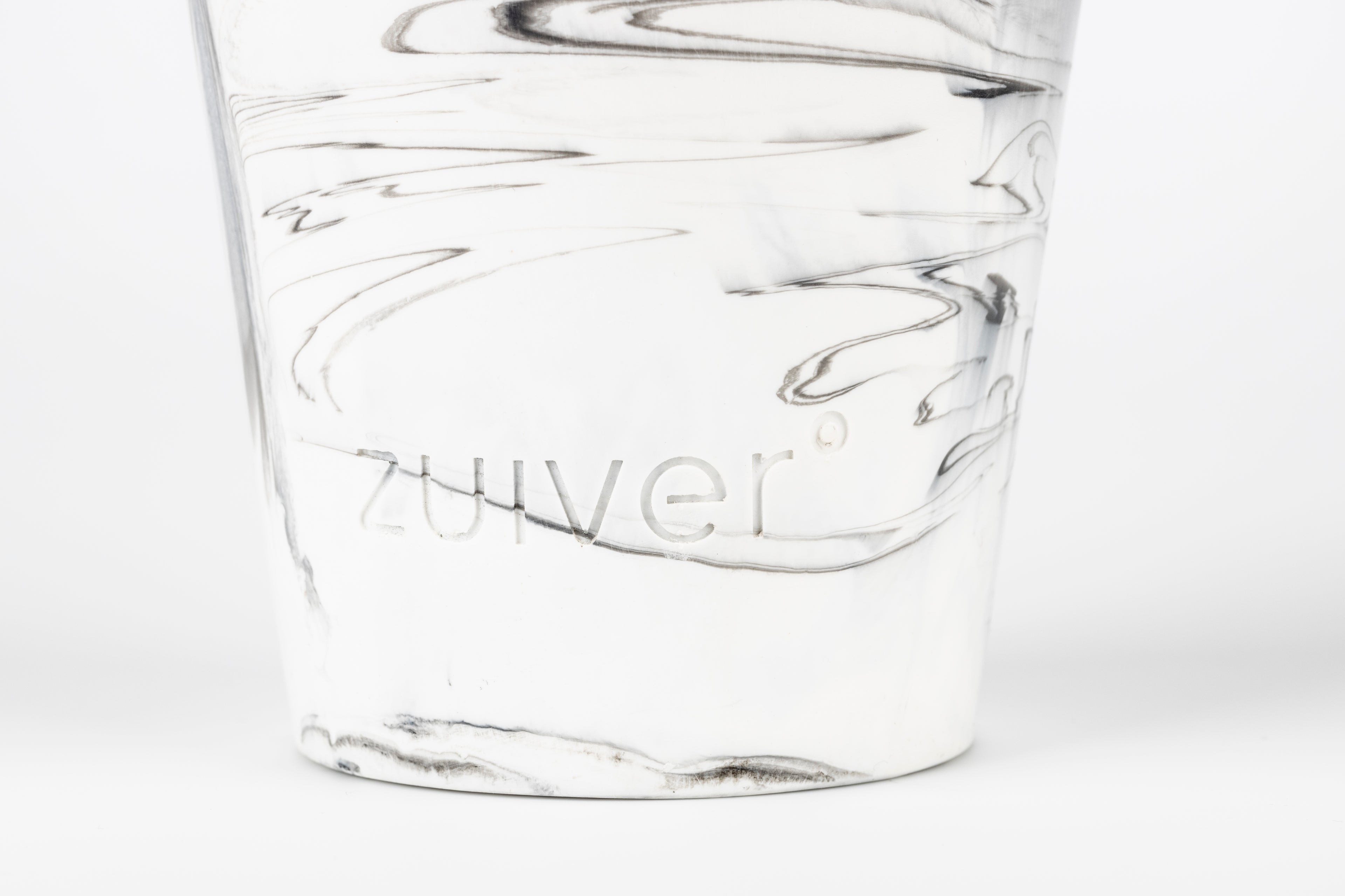 Conic M - Vase - Résine - Noir/Blanc/Gris
