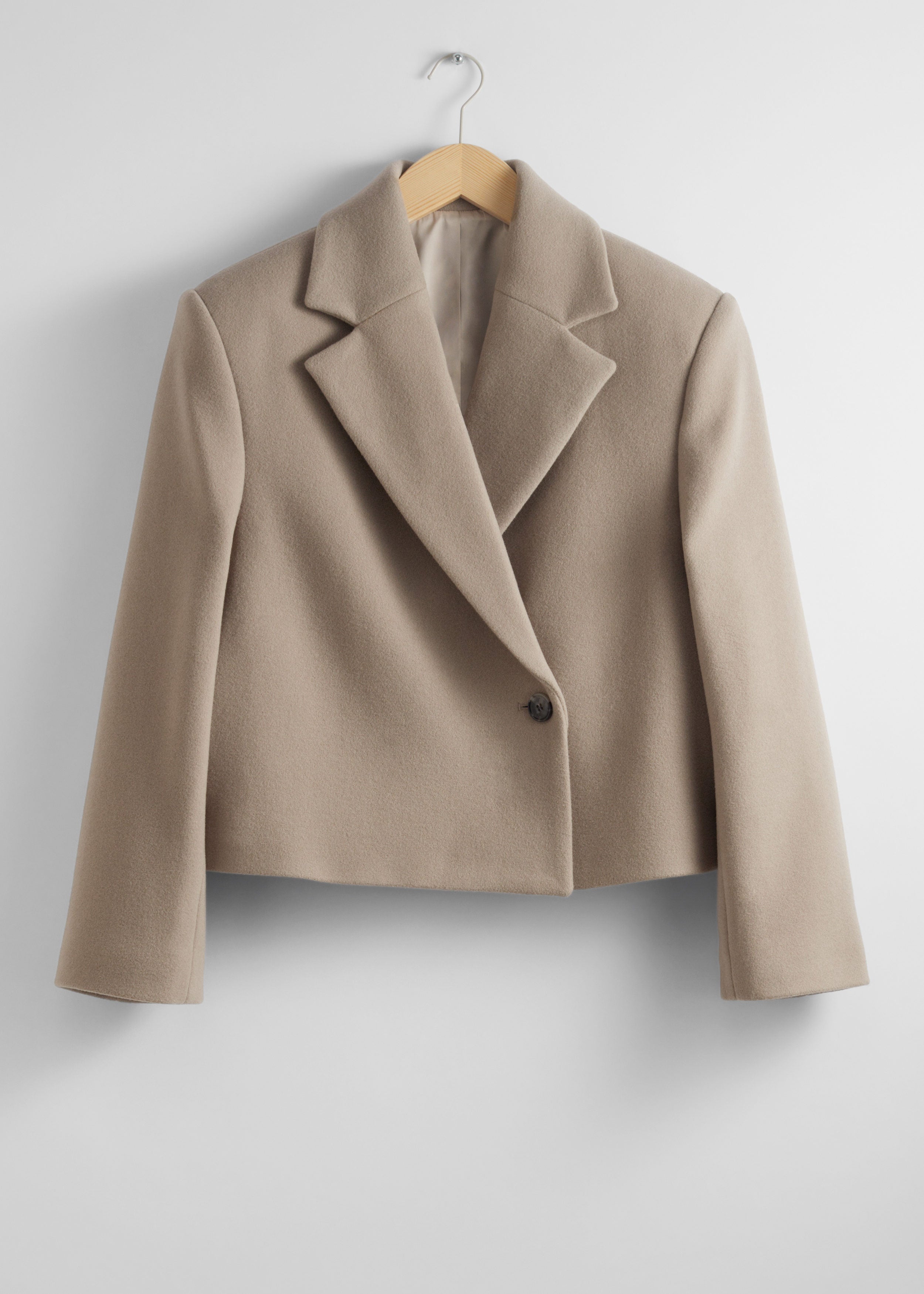Blazer Court St Lydia - Beige