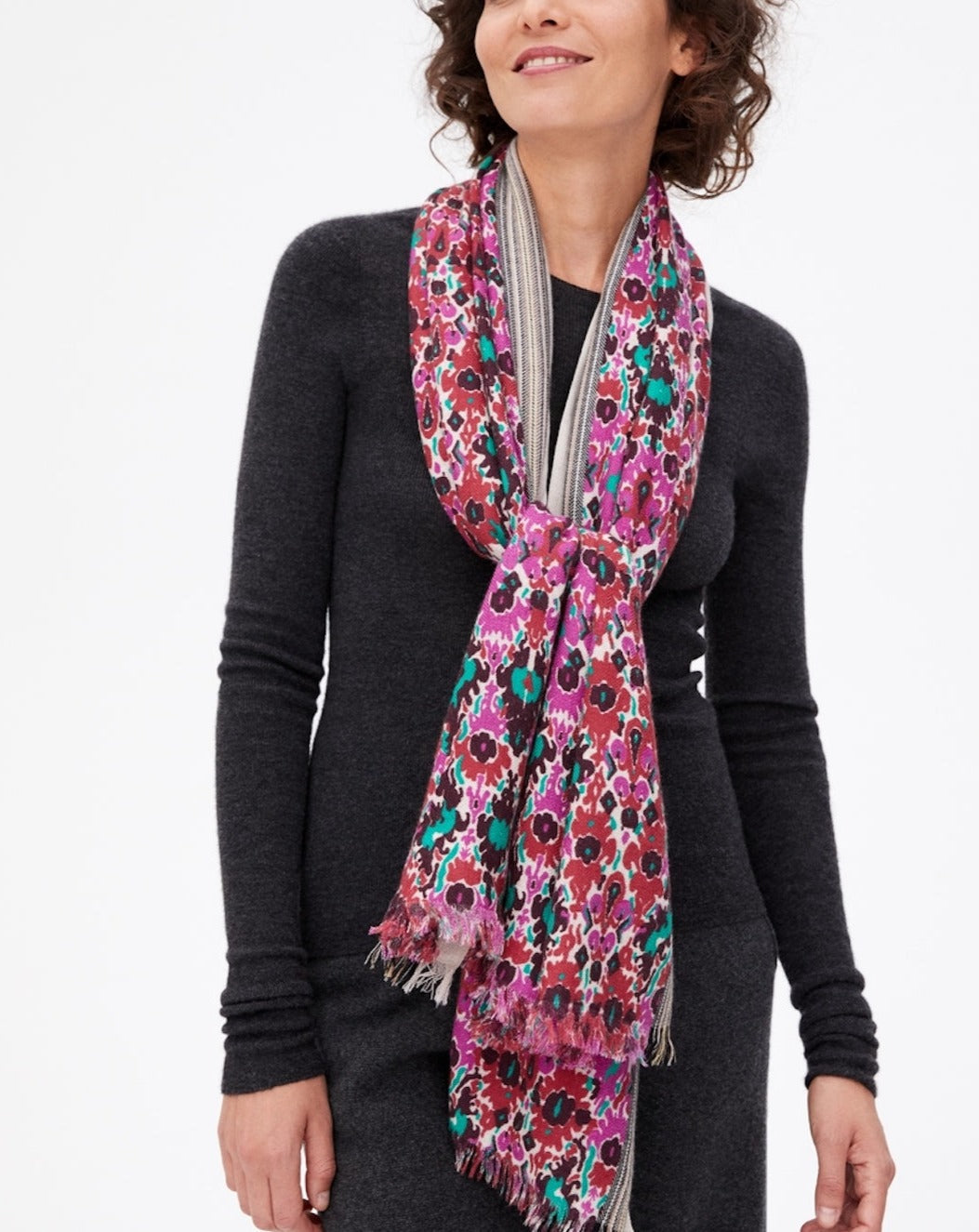 Jacquard and Ispahan Print Stole - Multicolour