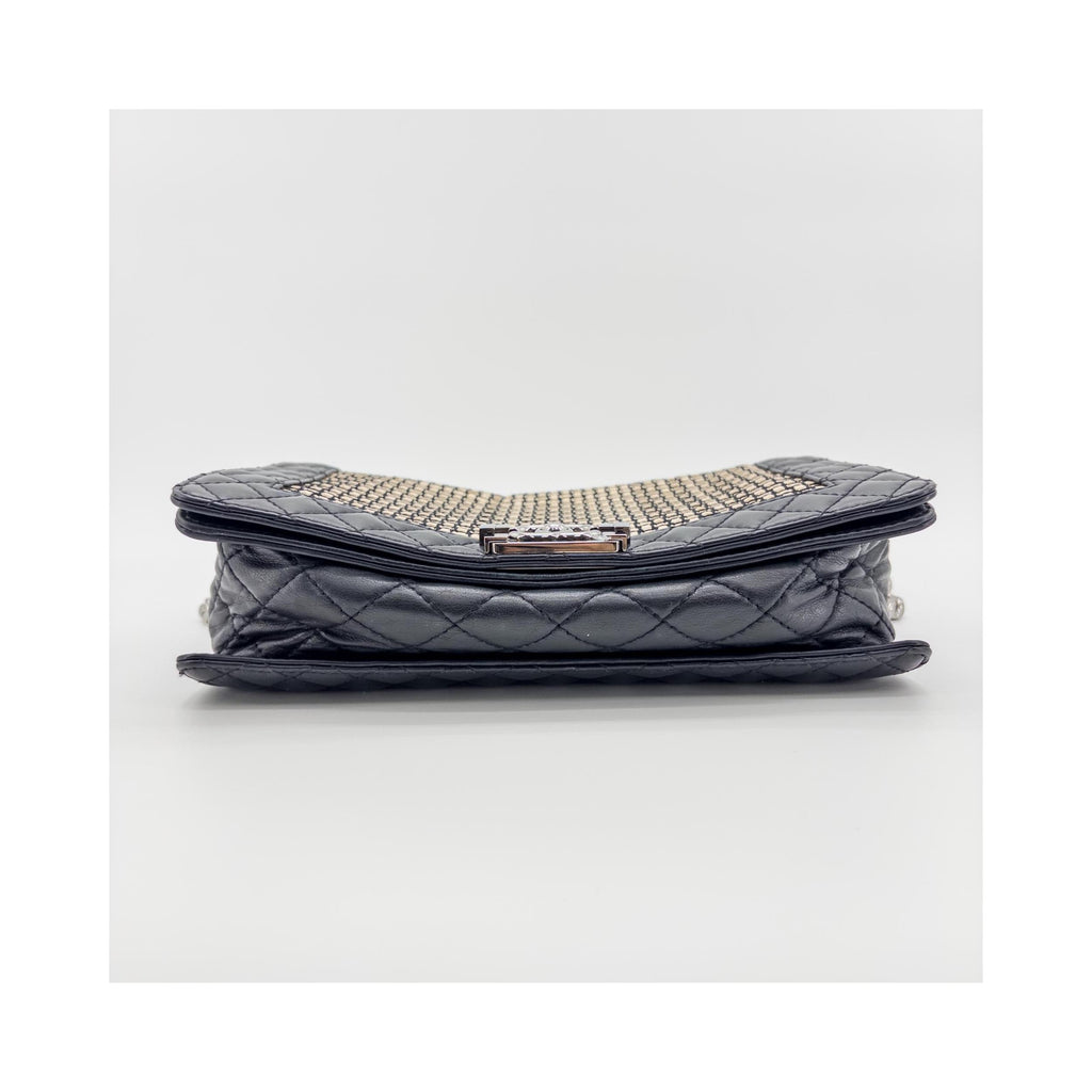 Chanel - Axelremsväska Reverso Boy Flap Old Medium Läder - Svart
