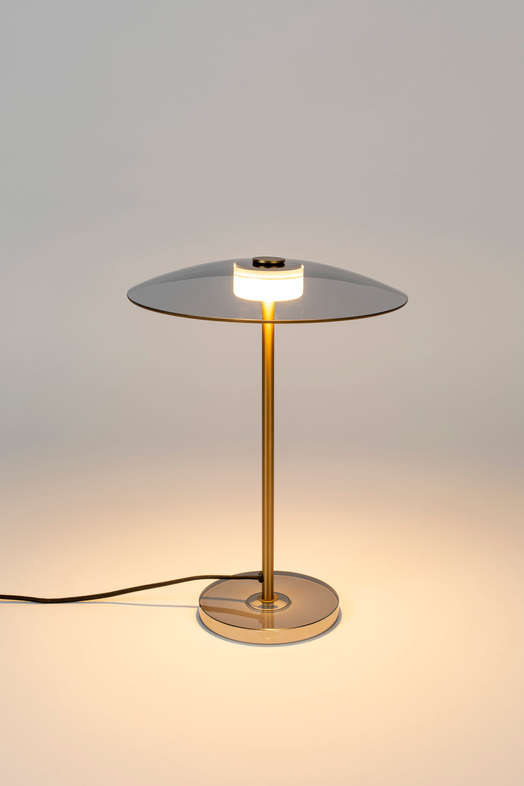 Float - Lámpara de Mesa - Vidrio - Dorado