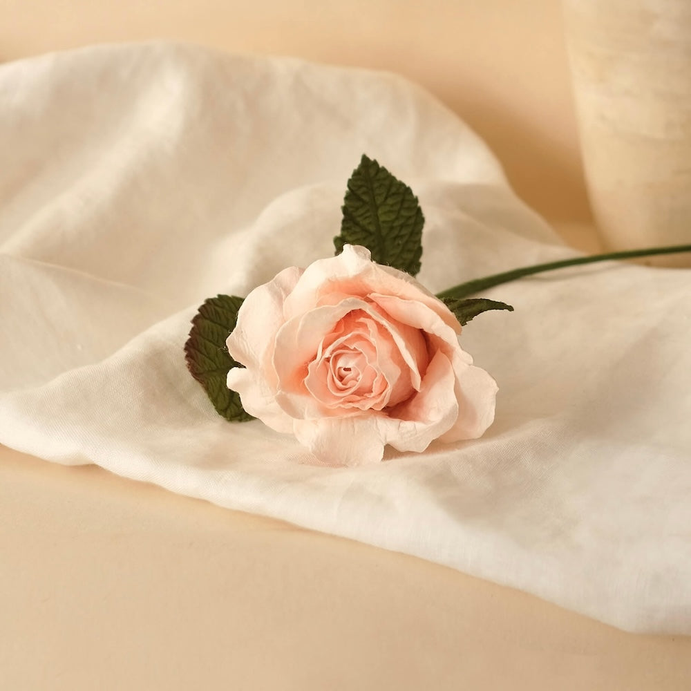 Petite Rose Lady En Papier Champagne