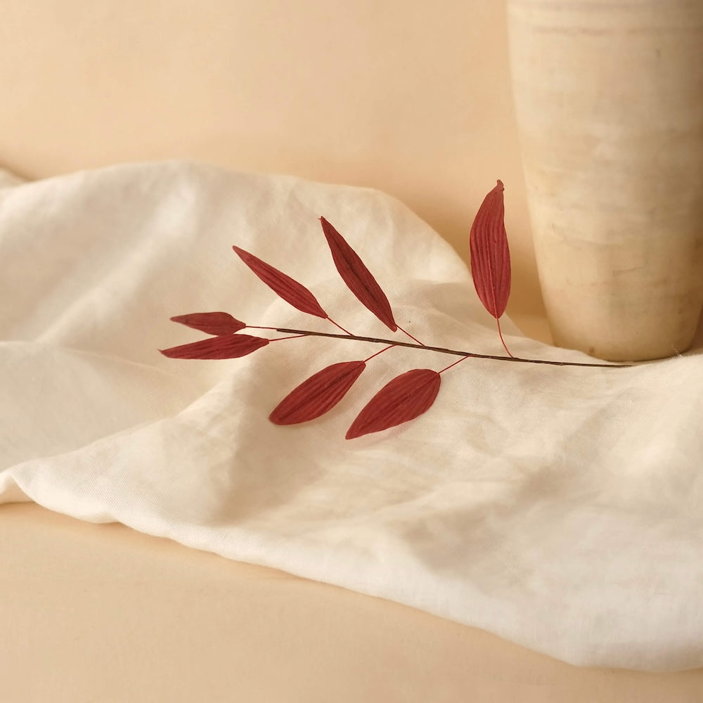 Bambou En Papier Rouge