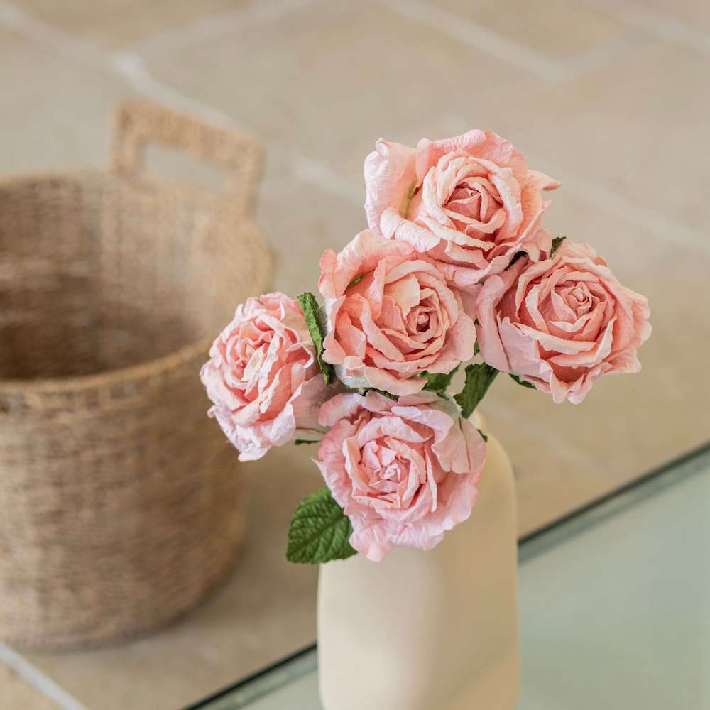 Grande Rose Lady En Papier Rose Pâle