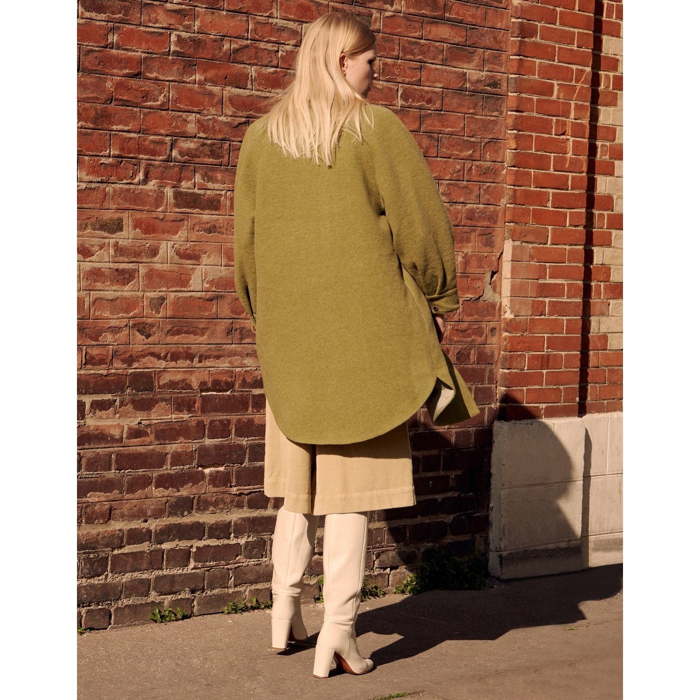 Abrigo Manah - Oliva Militar - Mujer