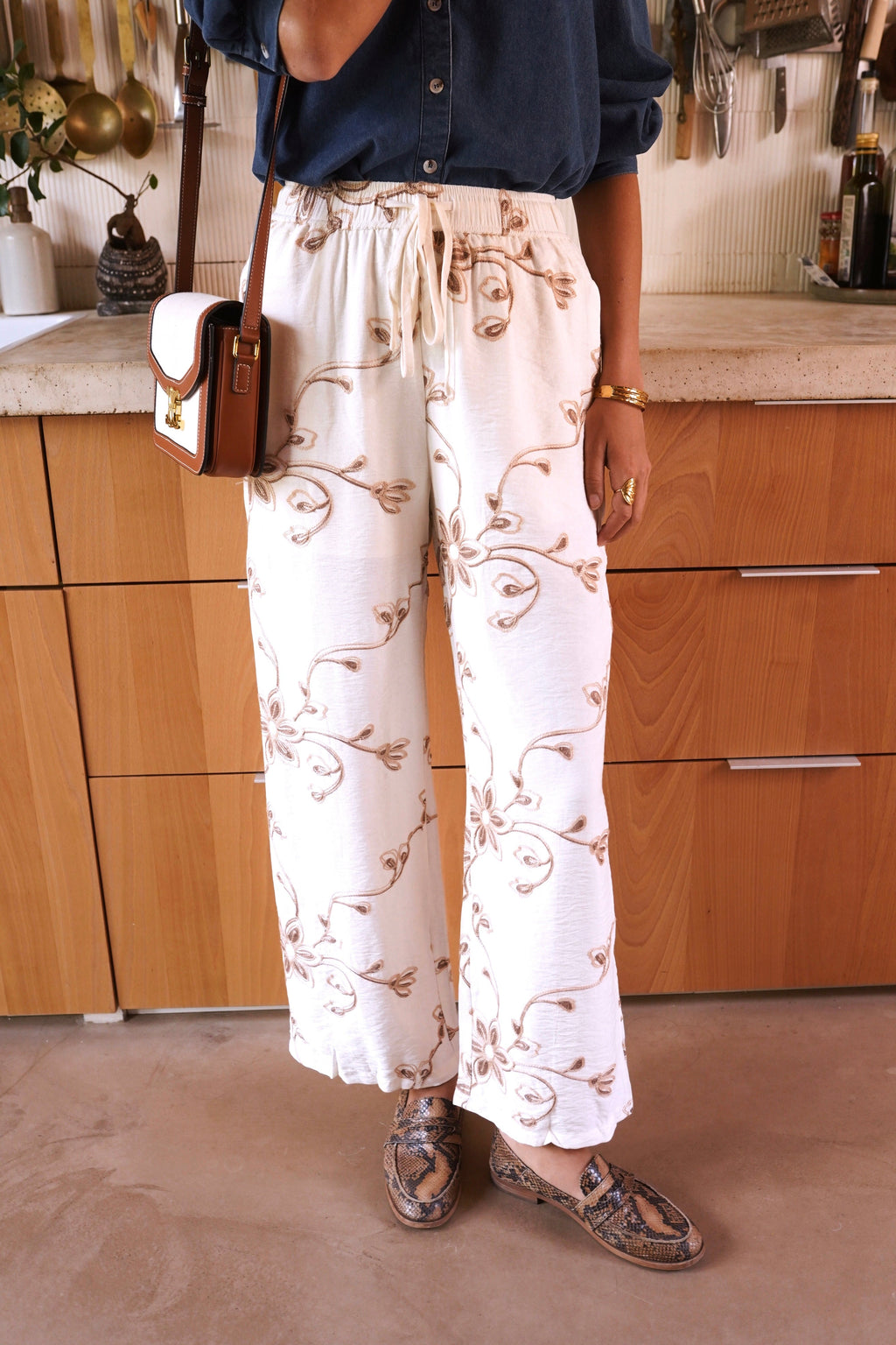 Isana pants