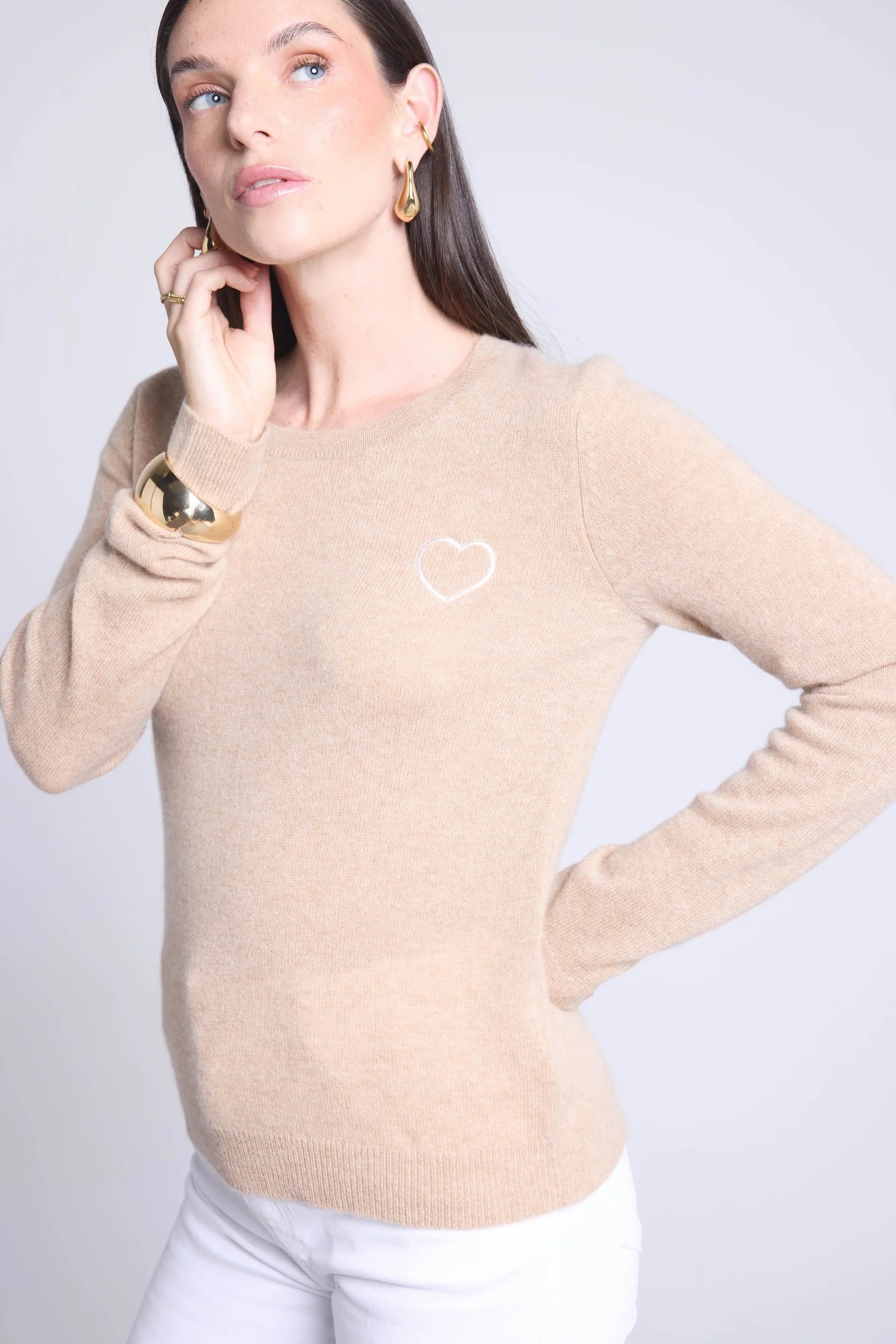 Jersey de cuello redondo corazón bordado Anubis - Beige crema blanco - Mujer