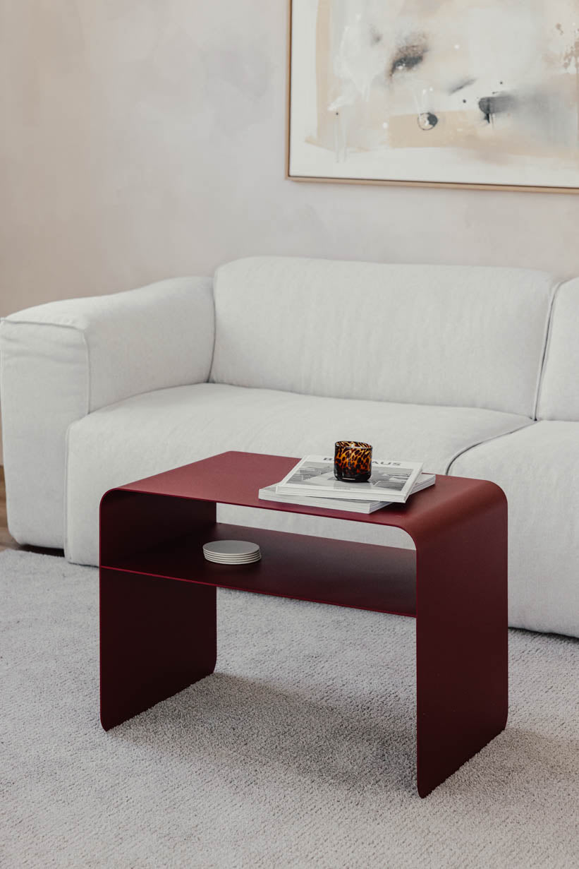 Beistelltisch COSMO in modernem Design, pulverbeschichtet, als dekorativer Tisch im Wohnzimmer.