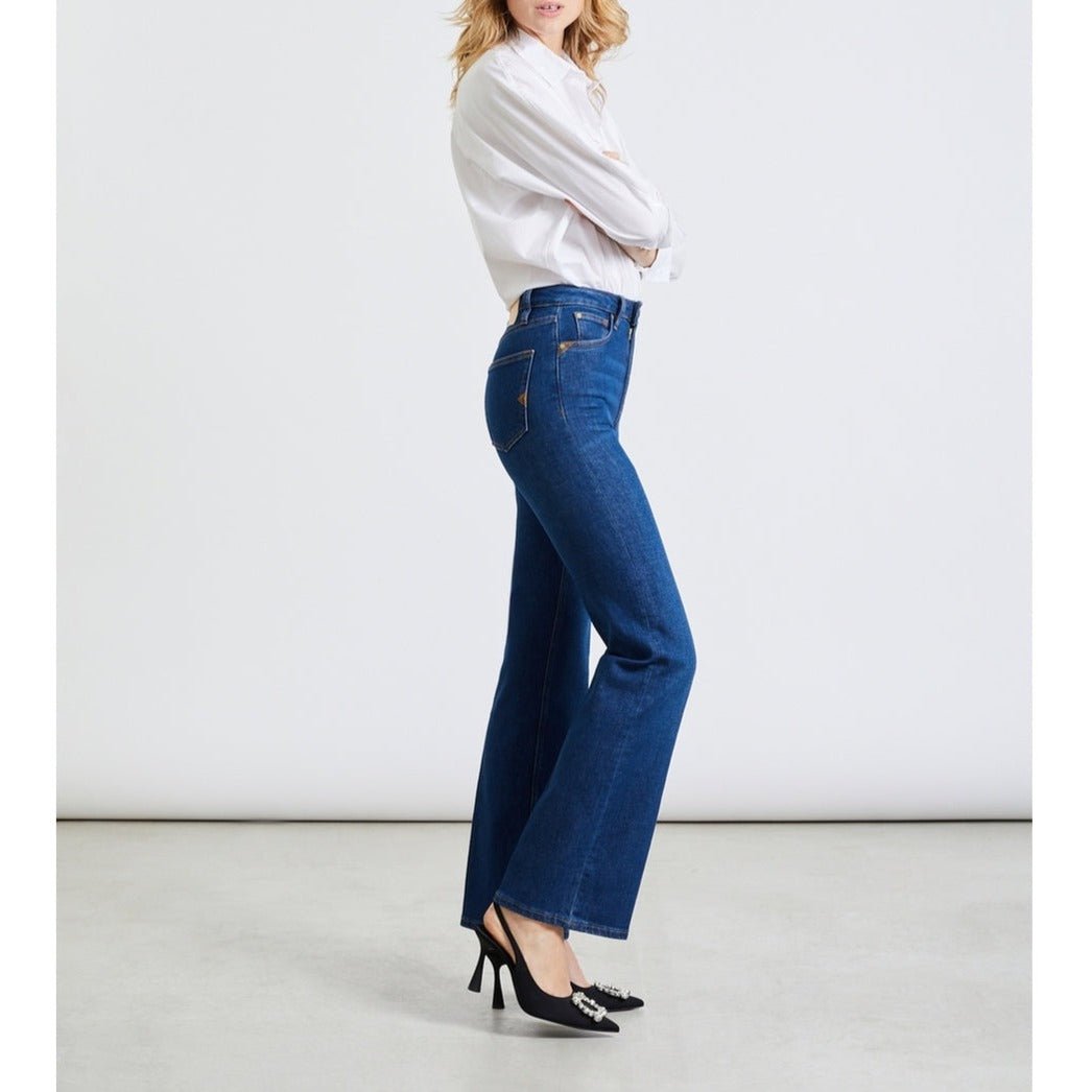 Pernille Flare Jeans - Denim V-354 - Women