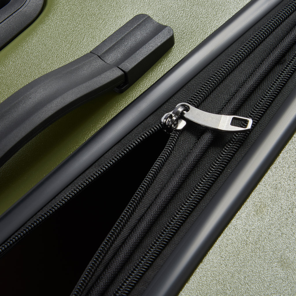 Jeep Medium Stay Suitcase - Green