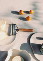 Kitchenware Essentials - Fil A Fromage Avec Manche En Bois D'Acacia