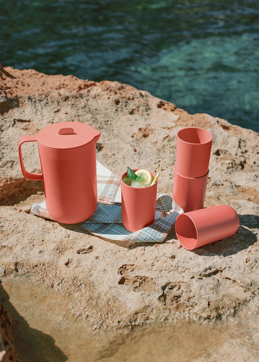 Kitchenware Outdoor Eco - Service Carafe 2L + 4 Verres 500Ml - Terracotta