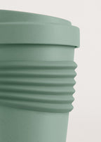 Kitchenware Outdoor Eco - Verre A Café Avec Couvercle En Matériel Recyclé - Vert Sauge