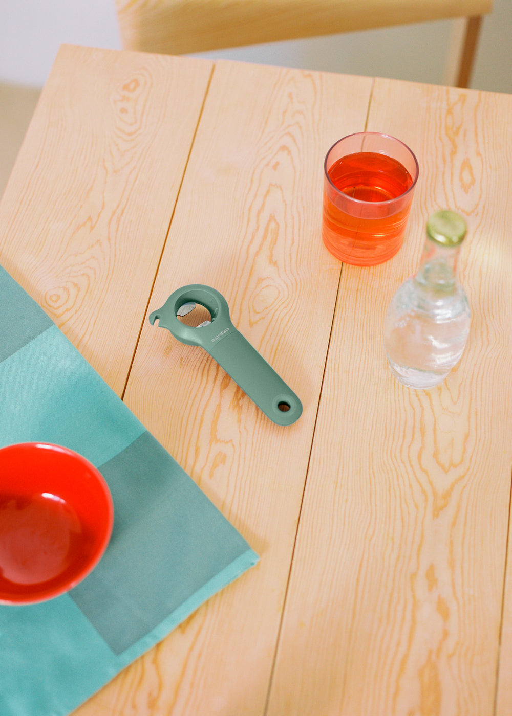 Kitchenware Studio - Ouvreur multi-usage - Vert Sauge