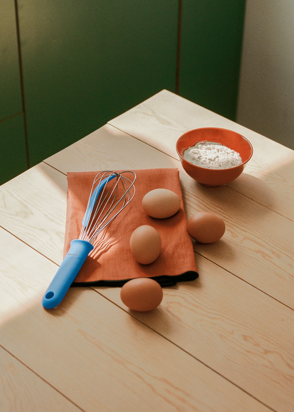 Kitchenware Studio - Fouet En Acier Inoxydable - Bleu Cobalt