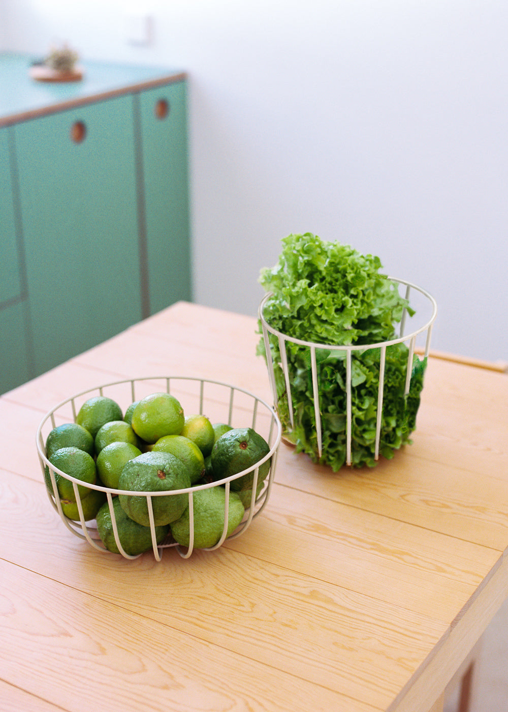 Kitchenware Studio - Grand Panier Métallique Avec Base Antidérapante - Sable