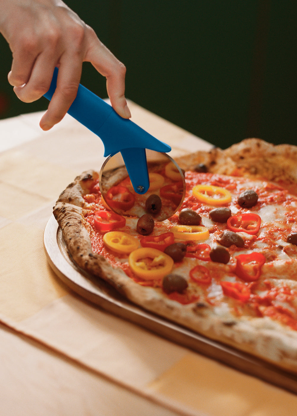 Kitchenware Studio - Roulette A Pizza - Bleu Cobalt