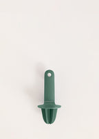 Kitchenware Studio - Presse-Agrumes Manuel - Vert Sauge