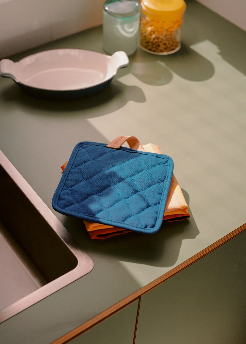 Kitchenware Studio - Maniques Four - Bleu Cobalt
