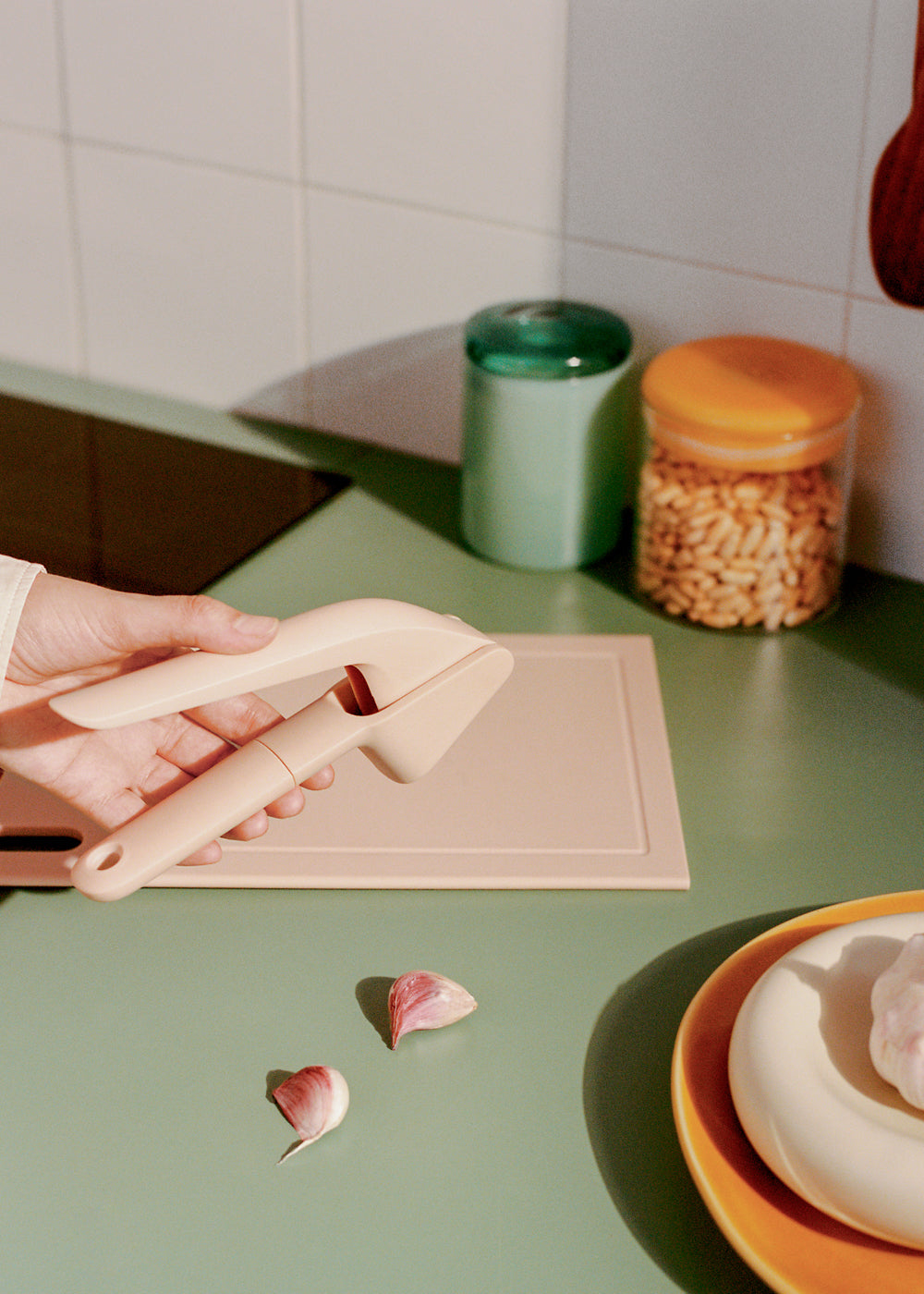 Kitchenware Studio - Presse-Ail - Sable