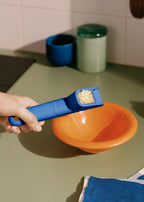 Kitchenware Studio - Presse-Ail - Bleu Cobalt