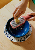 Kitchenware Studio - Petite Râpe De Cuisine En Acier Inoxydable - Terracotta
