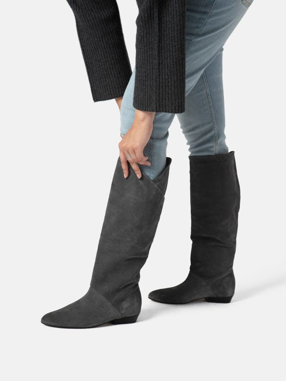 Shadow On The Wall Boots - Grey