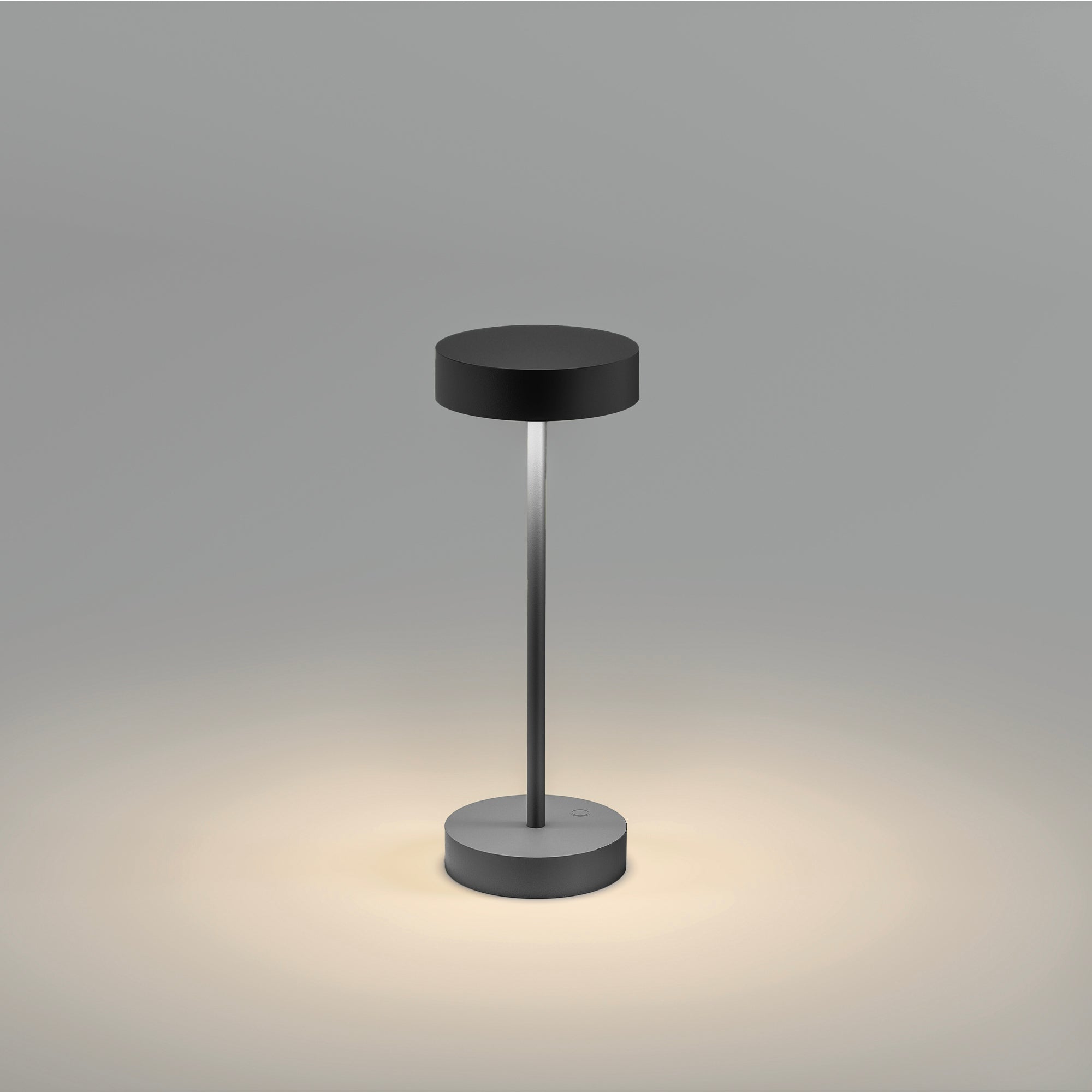 Sandy Mini - Lámpara de mesa inalámbrica - Aluminio - Negro