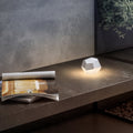 Stone - Lámpara de mesa inalámbrica - Aluminio - Blanco