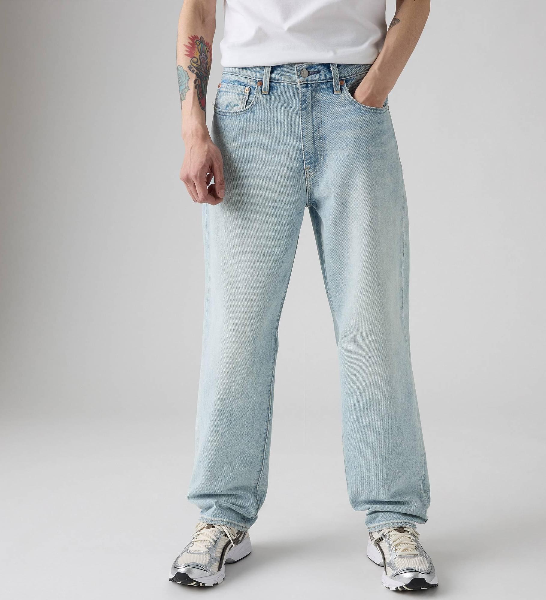 568™ Loose Straight Jeans