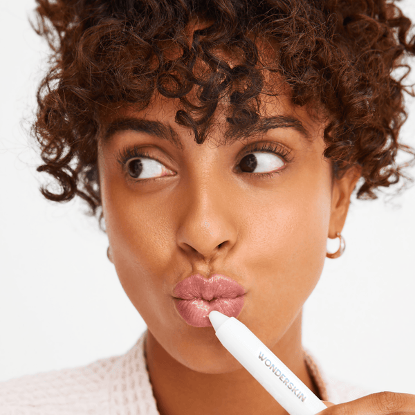3-In-1 Lip Scrub