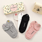 Pack de 5 calcetines de mujer con pestaña y bordado de hermandad. Girl Power, corazón-manos, símbolos femeninos. Talla 35-41. Suave, cómodo, atractivo.